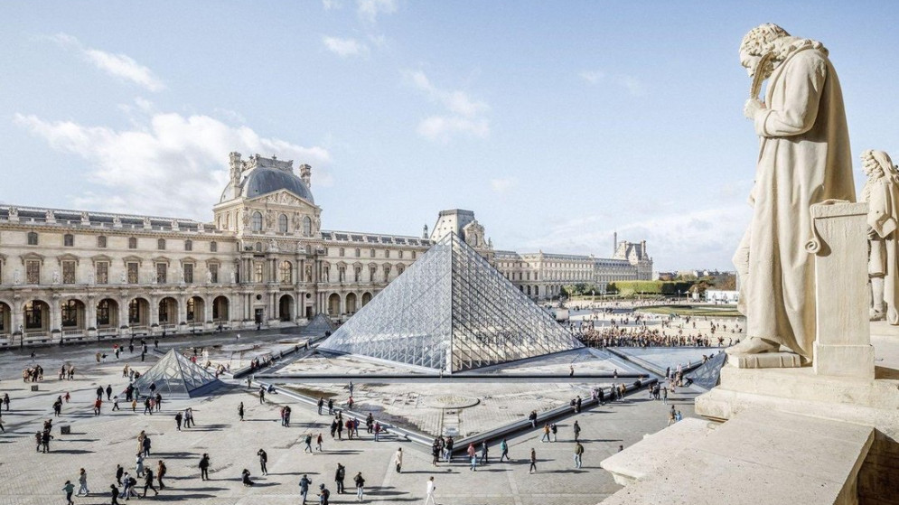Siete detenidos y cero joyas: El Museo del Louvre sigue sin recuperar las ocho piezas históricas desaparecidas