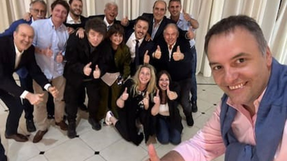 Con Gabinete renovado, Milei se reúne con sus nuevos ministros en la Casa Rosada