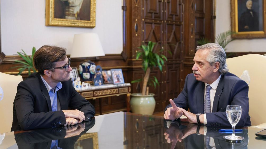 Favores millonarios y seguros en dólares: el circuito que rodea a Lucas Ghi y revive el fantasma del 'modelo Alberto''