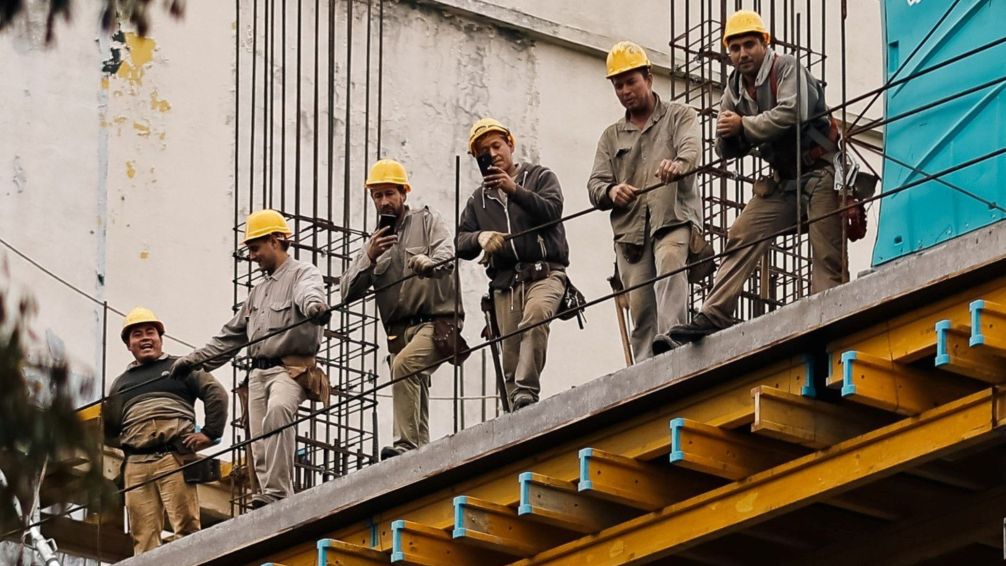 Tensión entre el Gobierno y gremios: aumentan los frenos judiciales a la reforma laboral