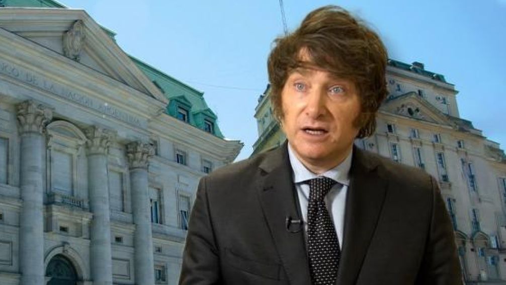 El Banco Central de Milei y ¿un cepo antifuga? 'De Argentina no se va un solo dólar'