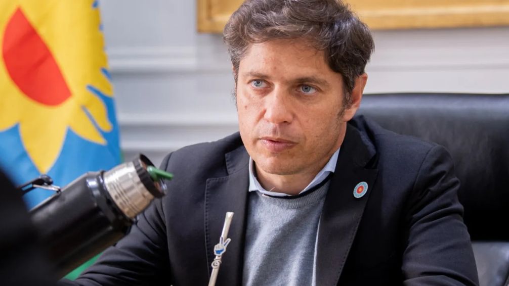La caja del streaming: Axel Kicillof reparte millones entre Azzaro y un puñado de medios en la nueva batalla digital 