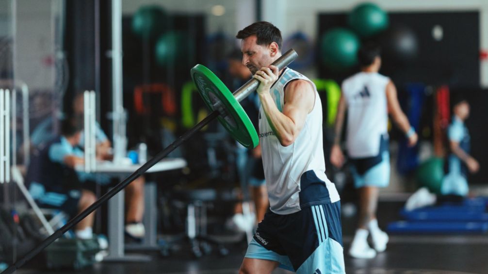 Tormenta eléctrica en Miami obliga a la Selección a entrenar en el gimnasio antes de Egipto