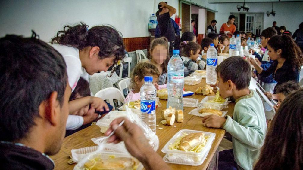 Crisis económica: casi la mitad de quienes buscan ayuda en templos pide alimentos, trabajo o dinero