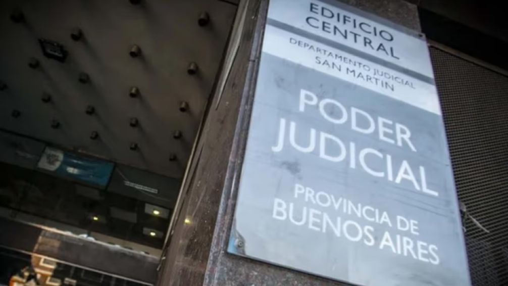 Condenaron a 19 expolicías bonaerenses por extorsionar a narcos y quedarse con droga