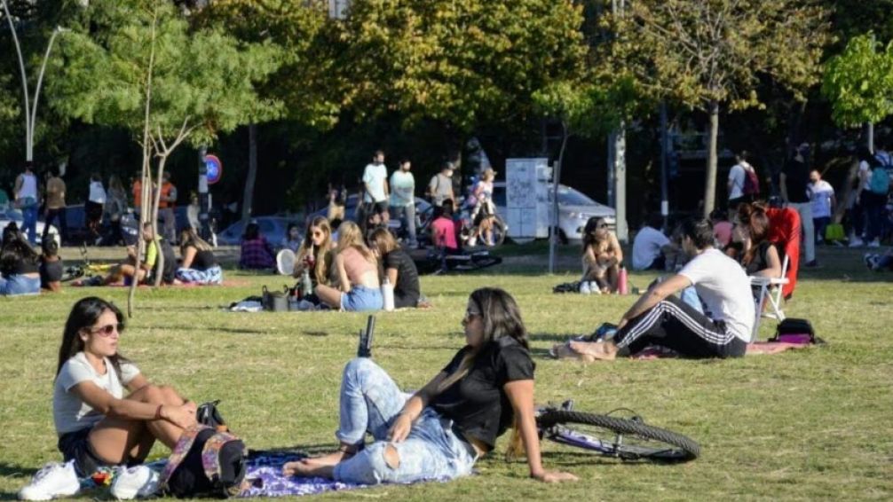 Del abrigo al calor: el AMBA tendrá un fuerte repunte térmico esta semana