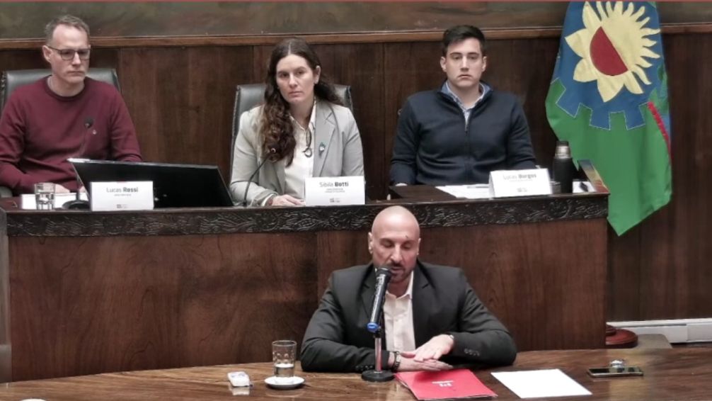Ghi no se presentó a la interpelación por Seguridad