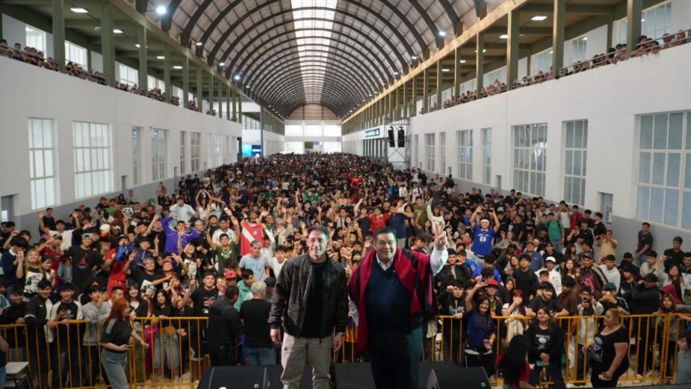Más de 15.000 jóvenes colmaron la charla 'Momo x Dalto' en el Polo Universitario Internacional de José C. Paz