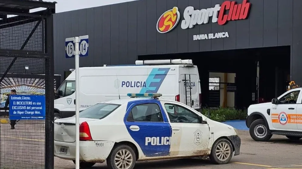 Murió un abogado en el gimnasio SportClub de Bahía Blanca: se apoyó en una pared falsa y cayó cinco metros al vacío