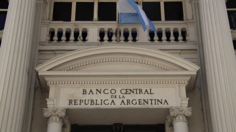Las reservas cayeron US$237 millones y alcanzaron el peor nivel desde 2006