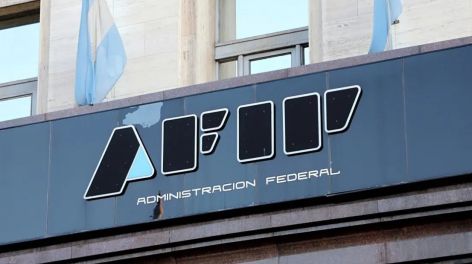 El Gobierno le sacó impuestos al dólar turista