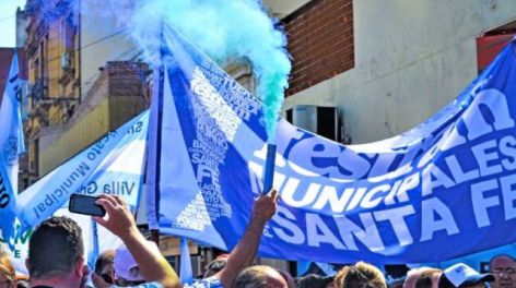 Santa Fe: trabajadores municipales siguen de paro tras no recibir una "propuesta seria" sobre sus salarios 