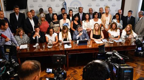 Unión por la Patria insiste con el pedido para tratar el DNU en el Senado