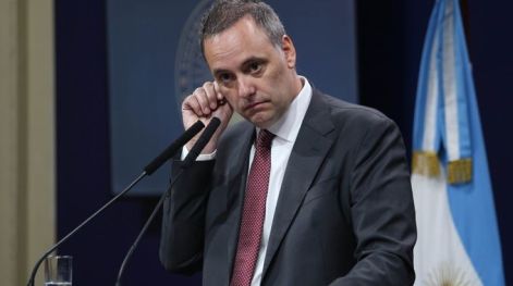 Despidos en el Estado: Adorni desmintió a Milei y afirmó que serán renovados 55 mil de los 70 mil contratos