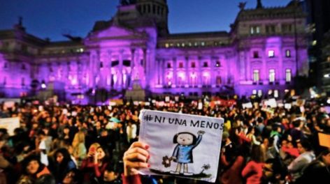 Realizan una nueva marcha del Ni una menos
