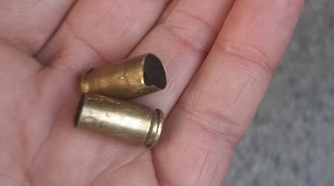 Inseguridad en Lanús: delincuentes robaban una casa y terminaron a los tiros