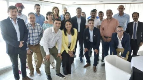 Macri comenzó a trabajar en su armado con «acento cordobés»