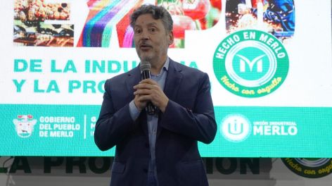 Gustavo Menéndez recibió a su par de Castelli Franscisco Echarren y al diputado nacional Miguel Ángel Pichetto, en el marco de la Expo Industrial "Hecho en Merlo"