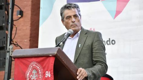 Lobos: la Justicia complica al intendente Etcheverry por viviendas sin entregar