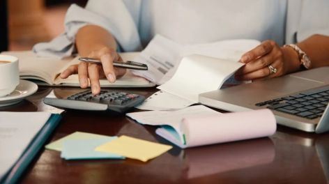 Más de 57.000 empresas están en mora y crece el riesgo financiero