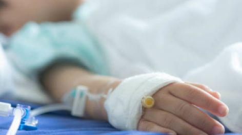 Sospechas en una clínica: investigan a la madre de un nene que sufría convulsiones tras sus visitas