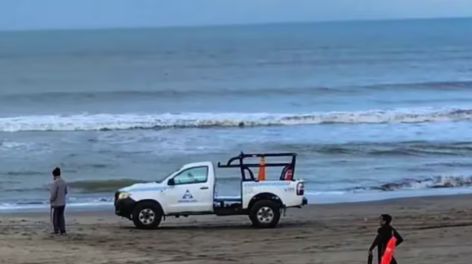 Conmoción en Las Toninas: encontraron un cuerpo en la playa y buscan identificarlo