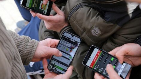 Apuestas online bajo la lupa: buscan bloquear sitios ilegales y controlar el acceso de menores