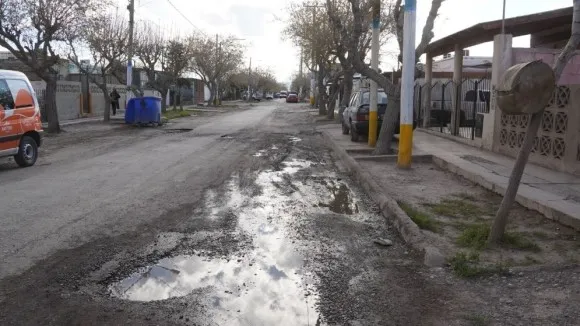 Un año de desbordes pone contra las cuerdas a OSSE y al municipio de Rawson